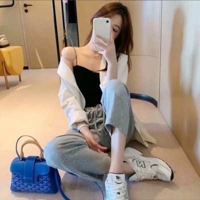 闺房淫娃